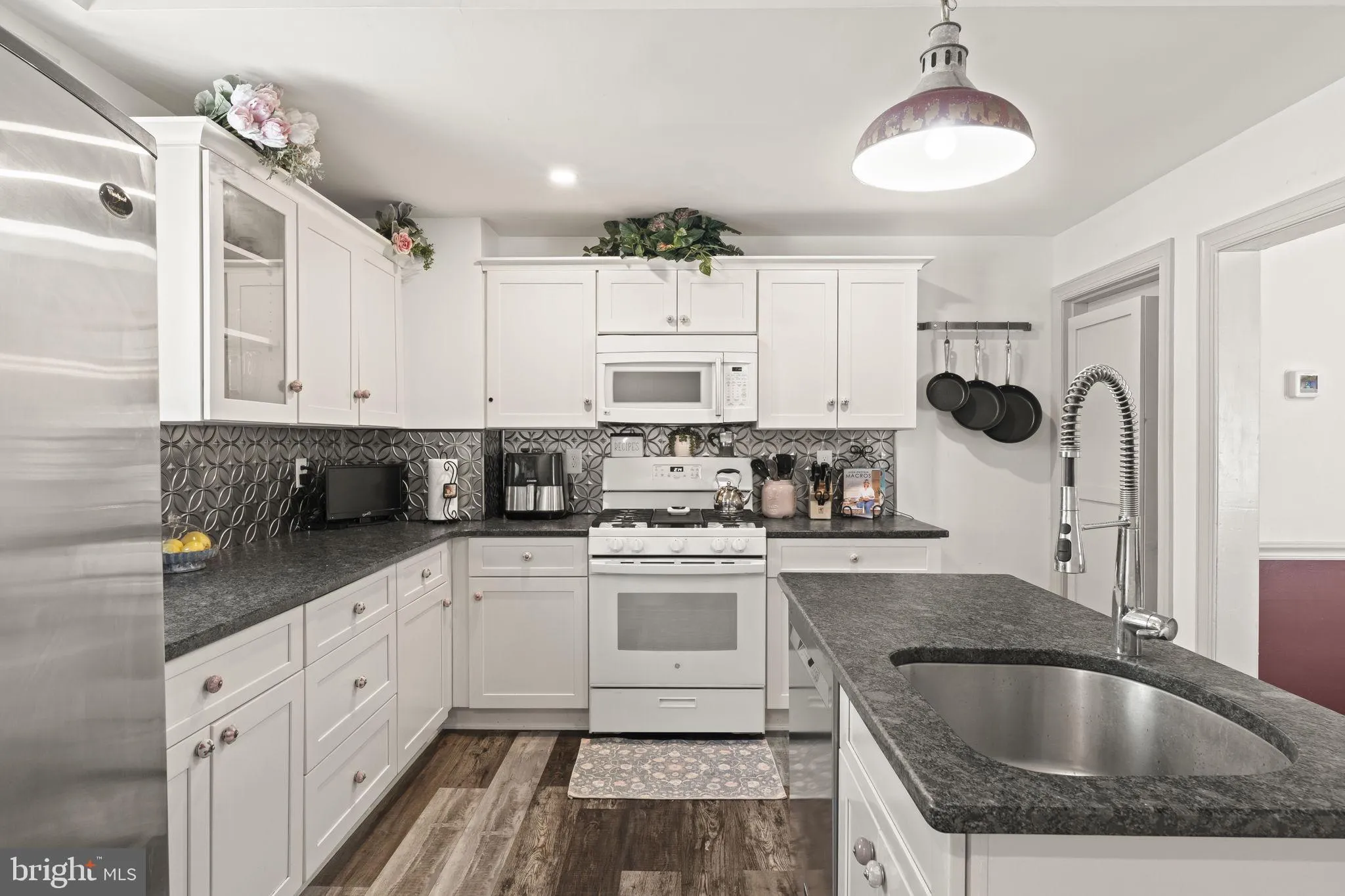 Bryn Mawr, Pennsylvania 19010, United States, 3 Bedrooms Bedrooms, ,2 BathroomsBathrooms,Residential,Active,181309