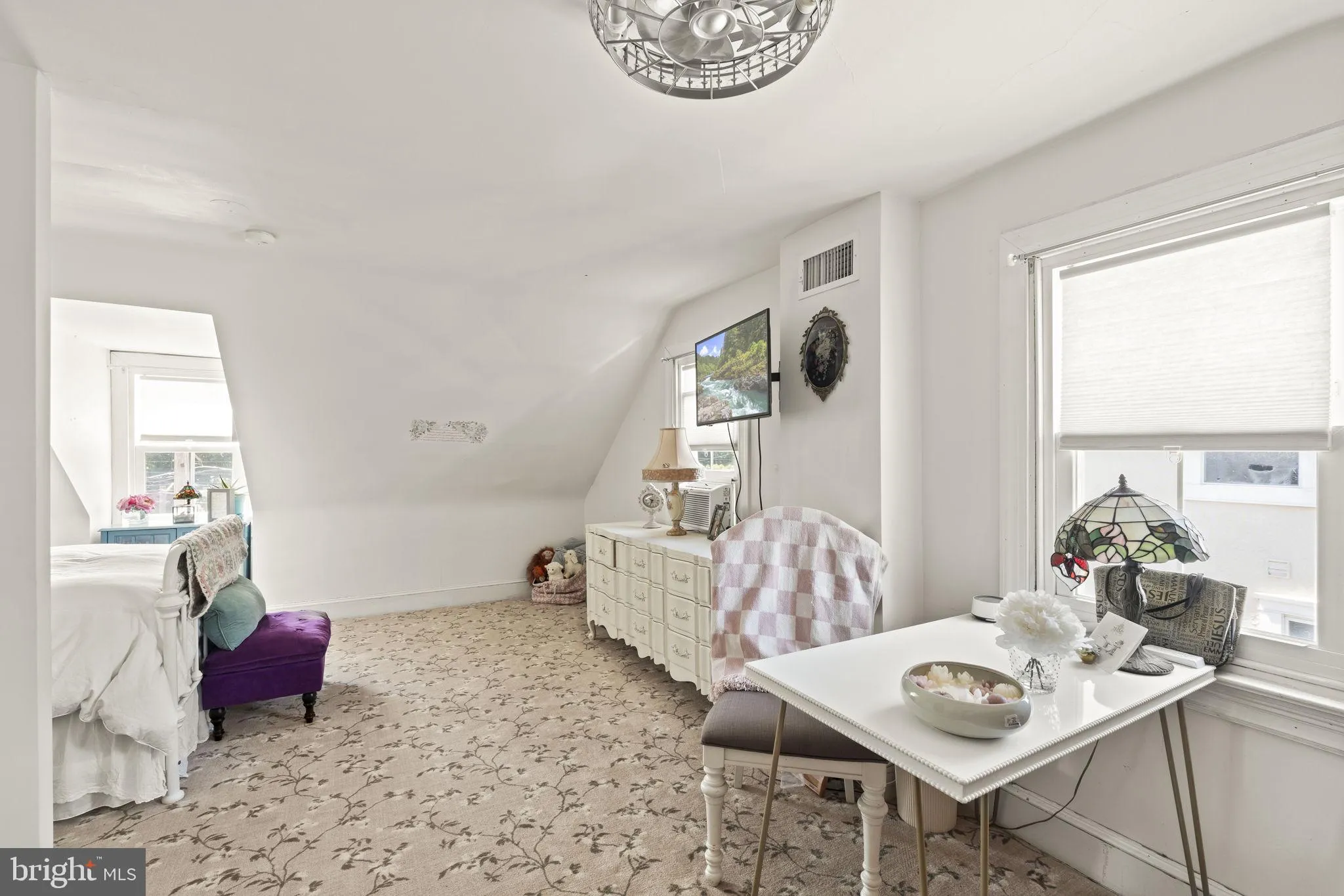 Bryn Mawr, Pennsylvania 19010, United States, 3 Bedrooms Bedrooms, ,2 BathroomsBathrooms,Residential,Active,181309