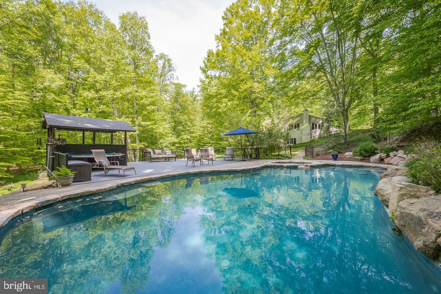 HUNTVIEW AT HORSES - Residential