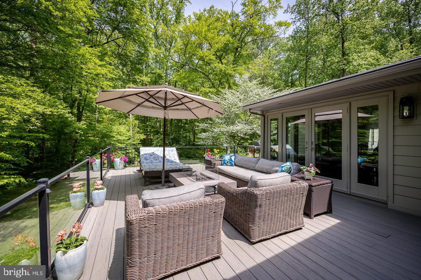 HUNTVIEW AT HORSES - Residential