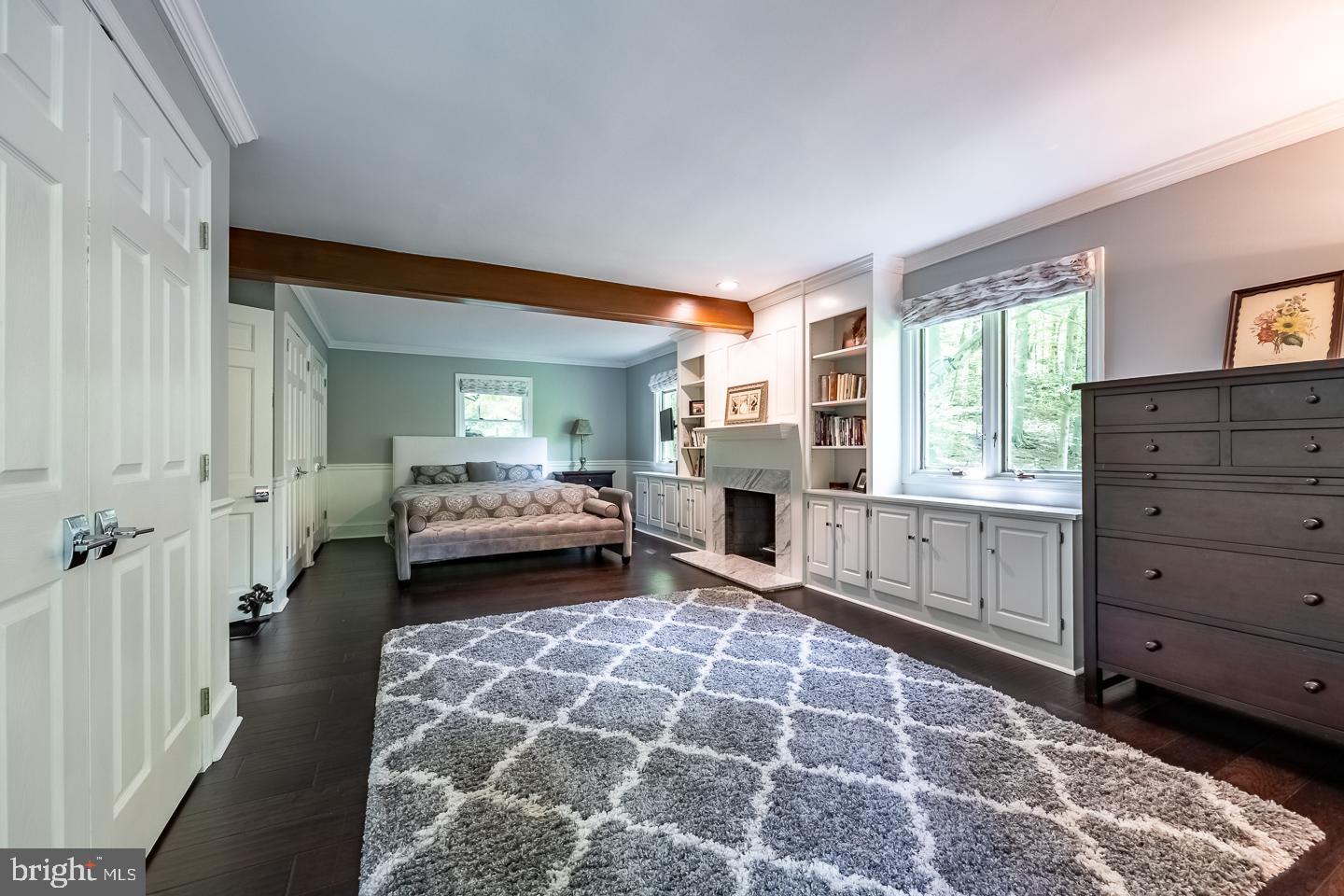 HUNTVIEW AT HORSES - Residential