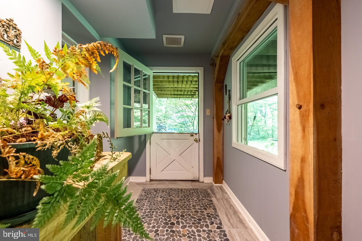 HUNTVIEW AT HORSES - Residential