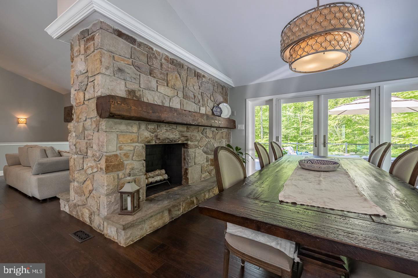 HUNTVIEW AT HORSES - Residential