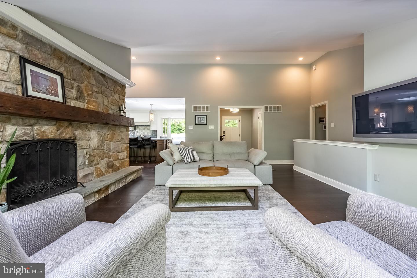 HUNTVIEW AT HORSES - Residential