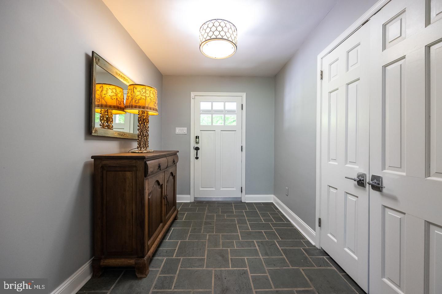 HUNTVIEW AT HORSES - Residential