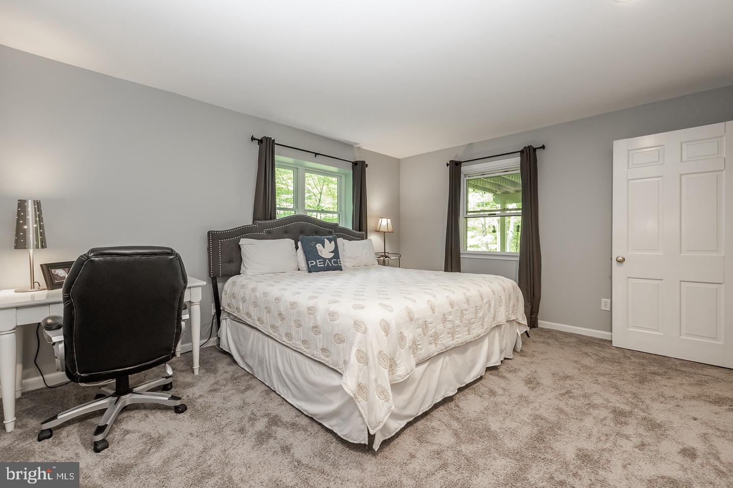 HUNTVIEW AT HORSES - Residential