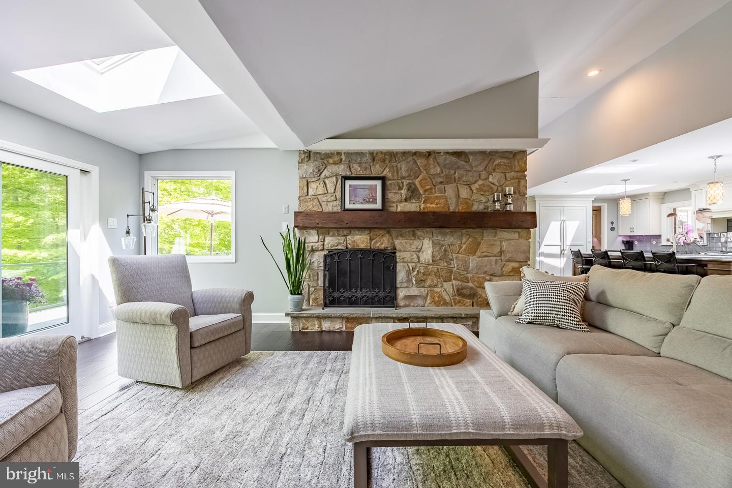 HUNTVIEW AT HORSES - Residential