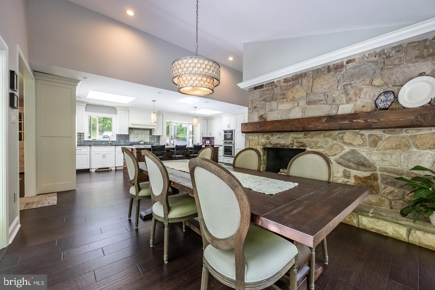 HUNTVIEW AT HORSES - Residential