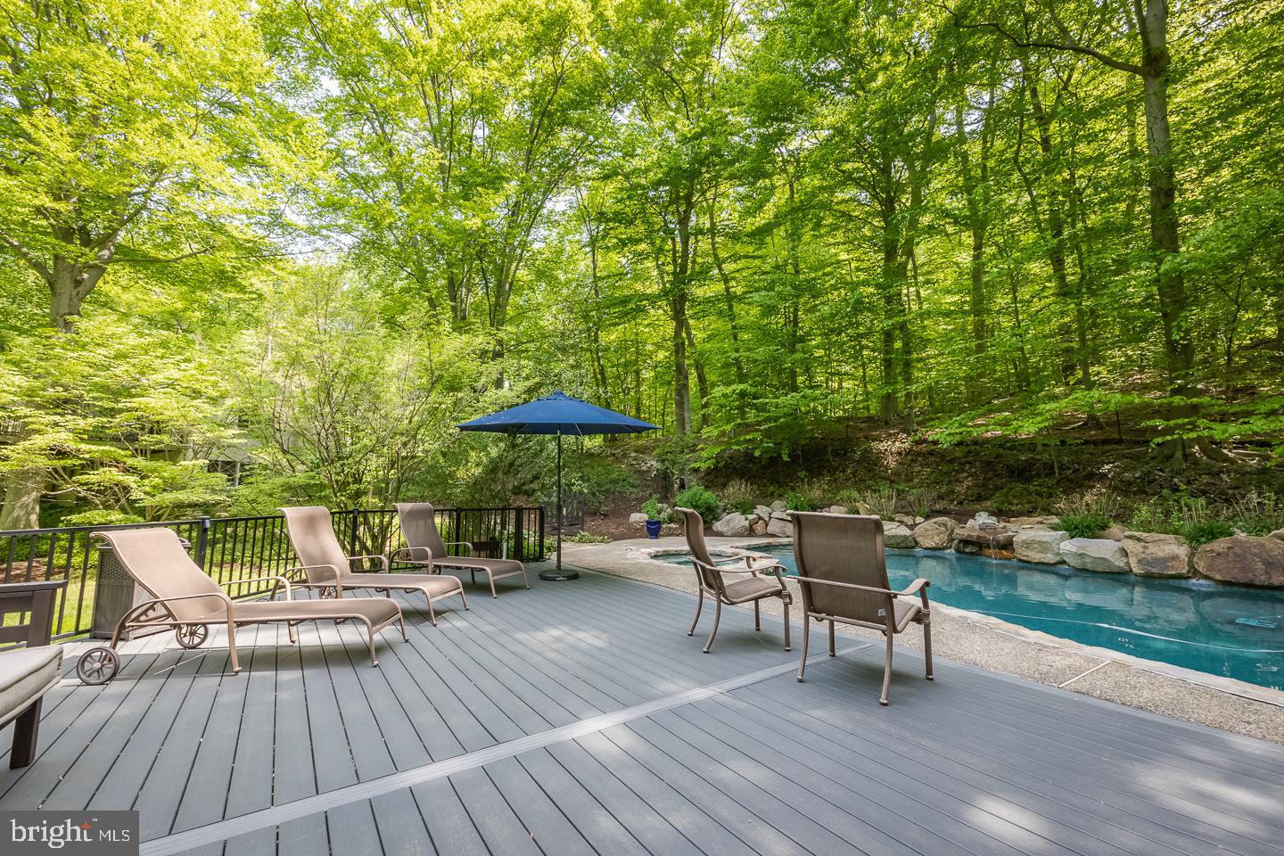 HUNTVIEW AT HORSES - Residential