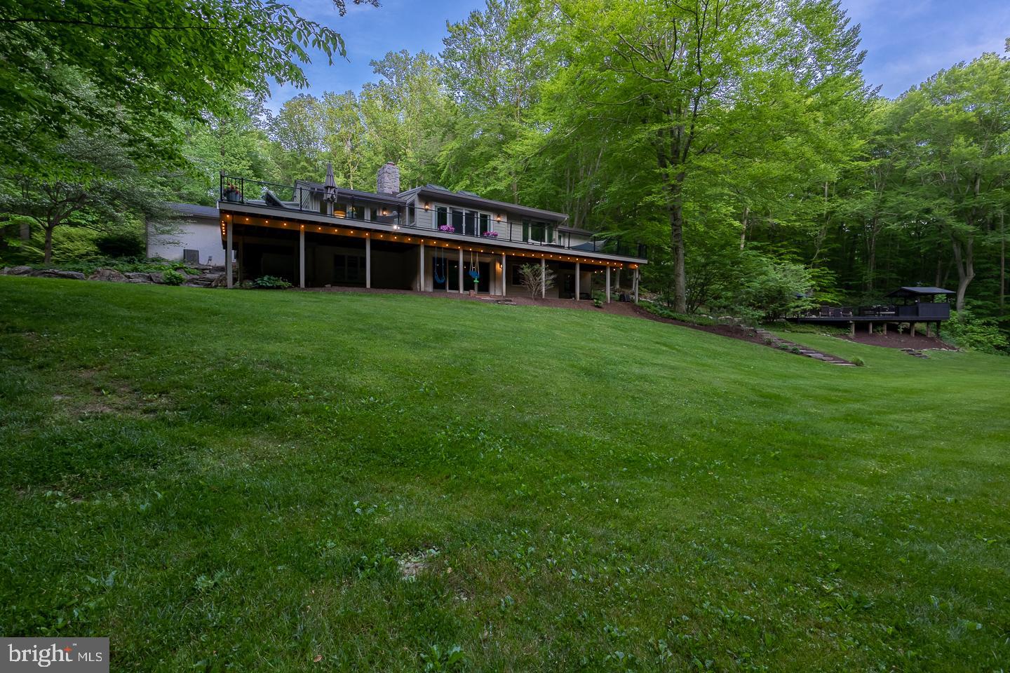 HUNTVIEW AT HORSES - Residential