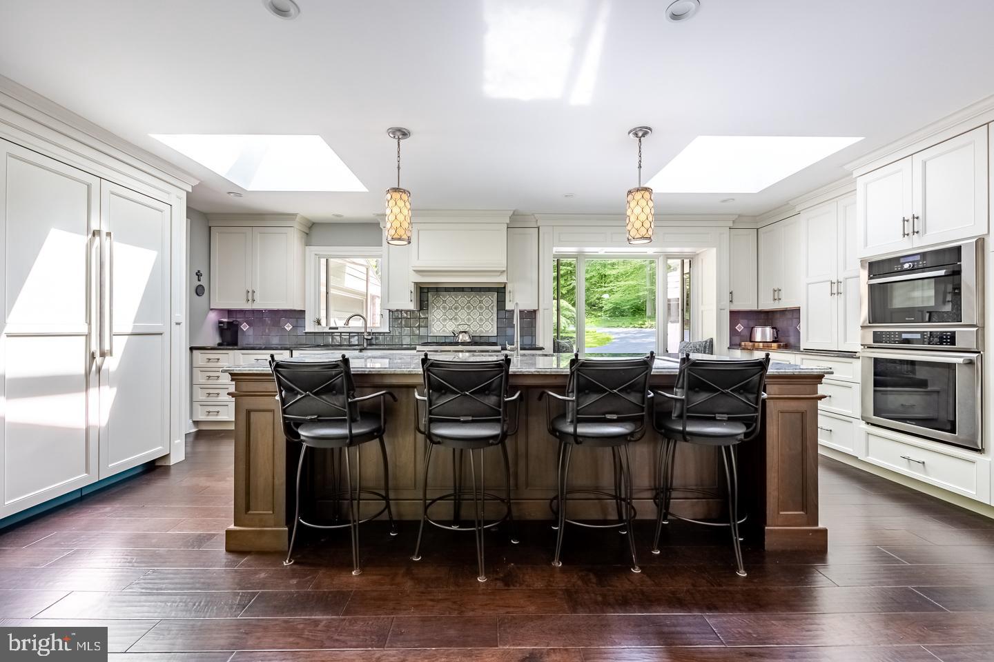 HUNTVIEW AT HORSES - Residential