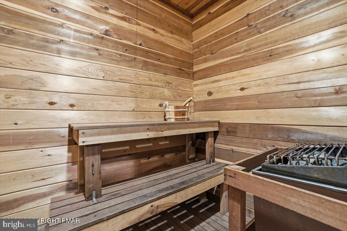 LAKE HARMOY ESTATES - Residential