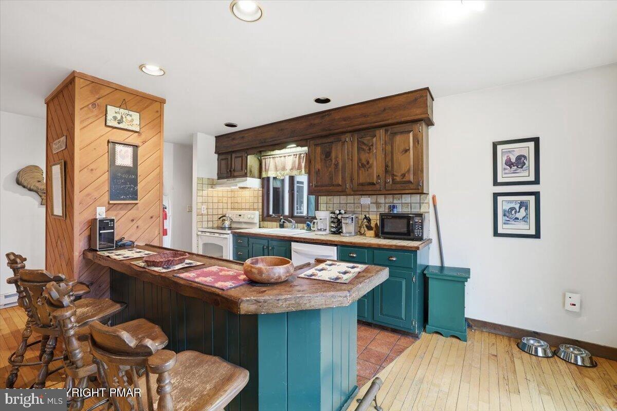 LAKE HARMOY ESTATES - Residential