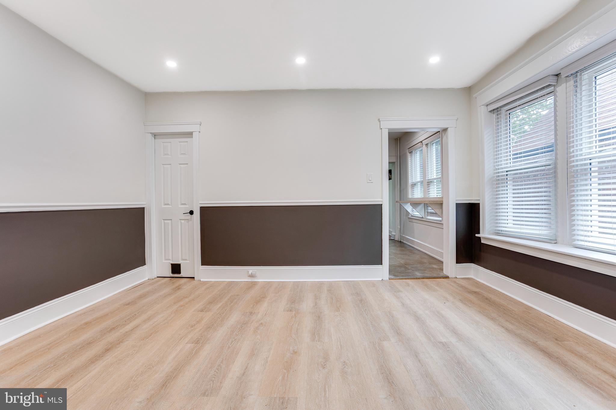 ROXBOROUGH - Residential