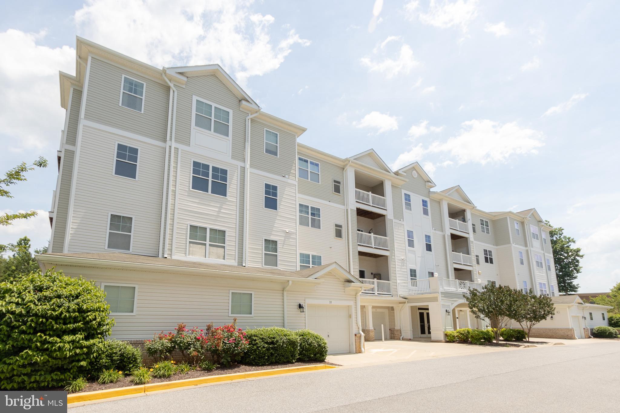 RESID AT WILDWD - Residential Lease