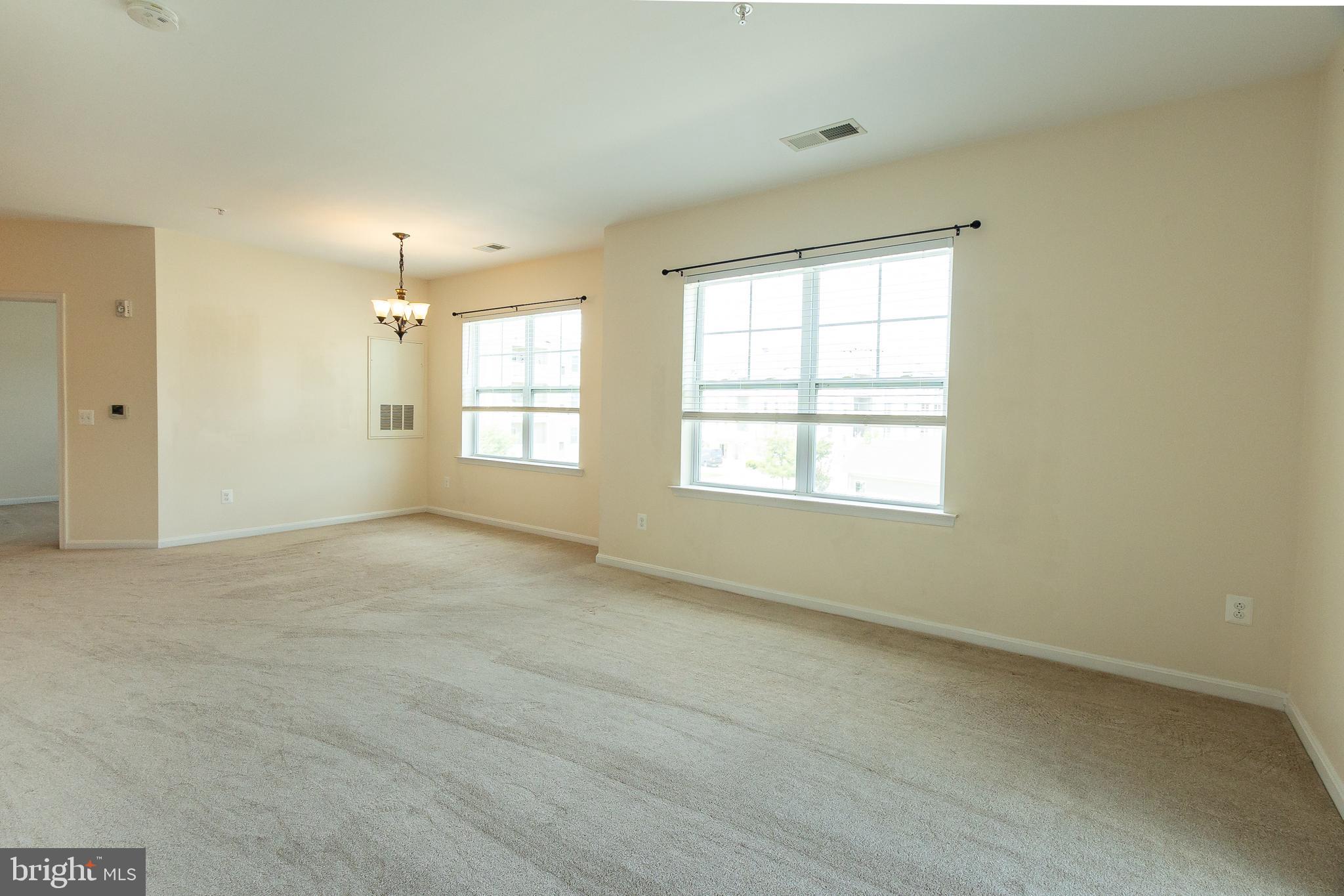 RESID AT WILDWD - Residential Lease