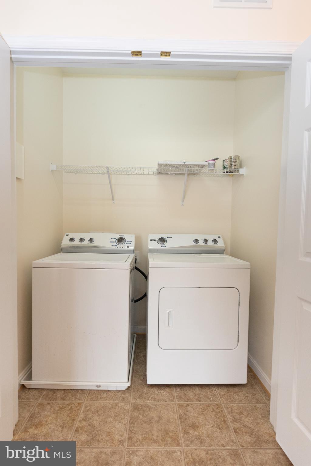 RESID AT WILDWD - Residential Lease