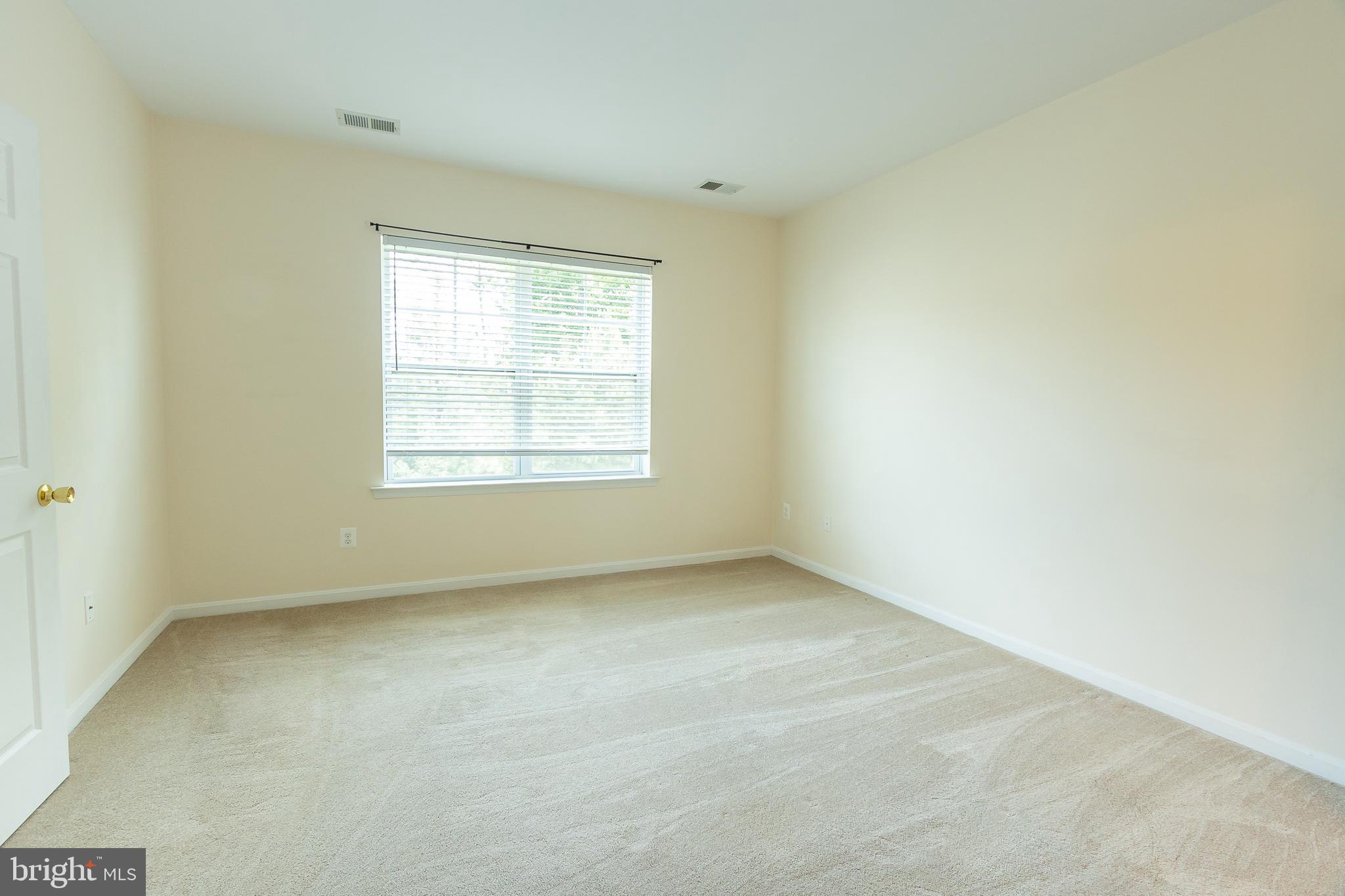 RESID AT WILDWD - Residential Lease