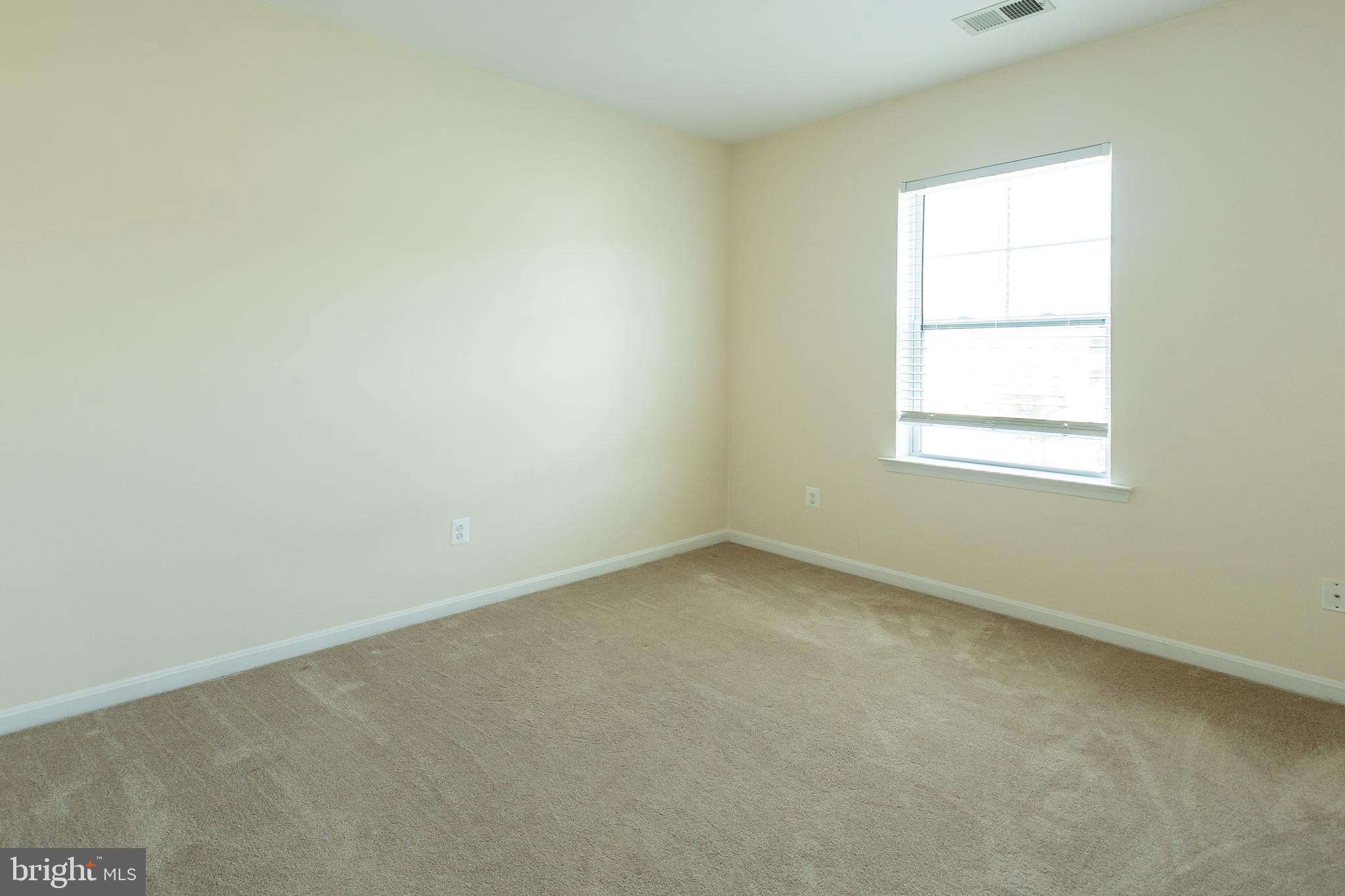 RESID AT WILDWD - Residential Lease