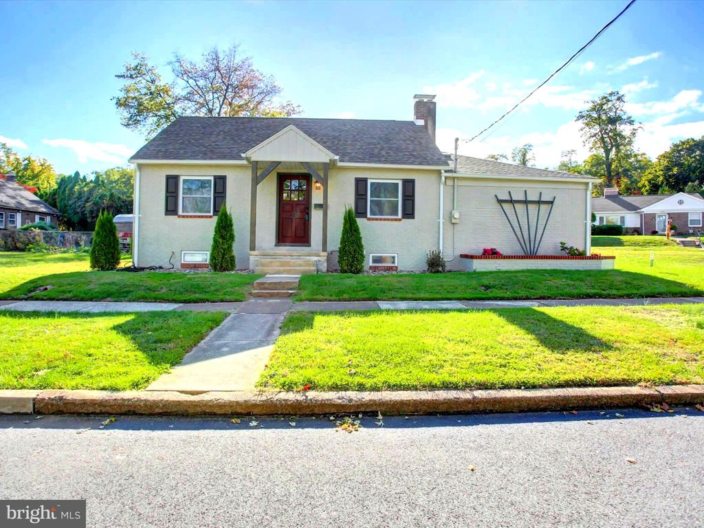 Photo of 400 Woodland Ave, NEW CUMBERLAND, PA 17070 (MLS # PACB2047296)