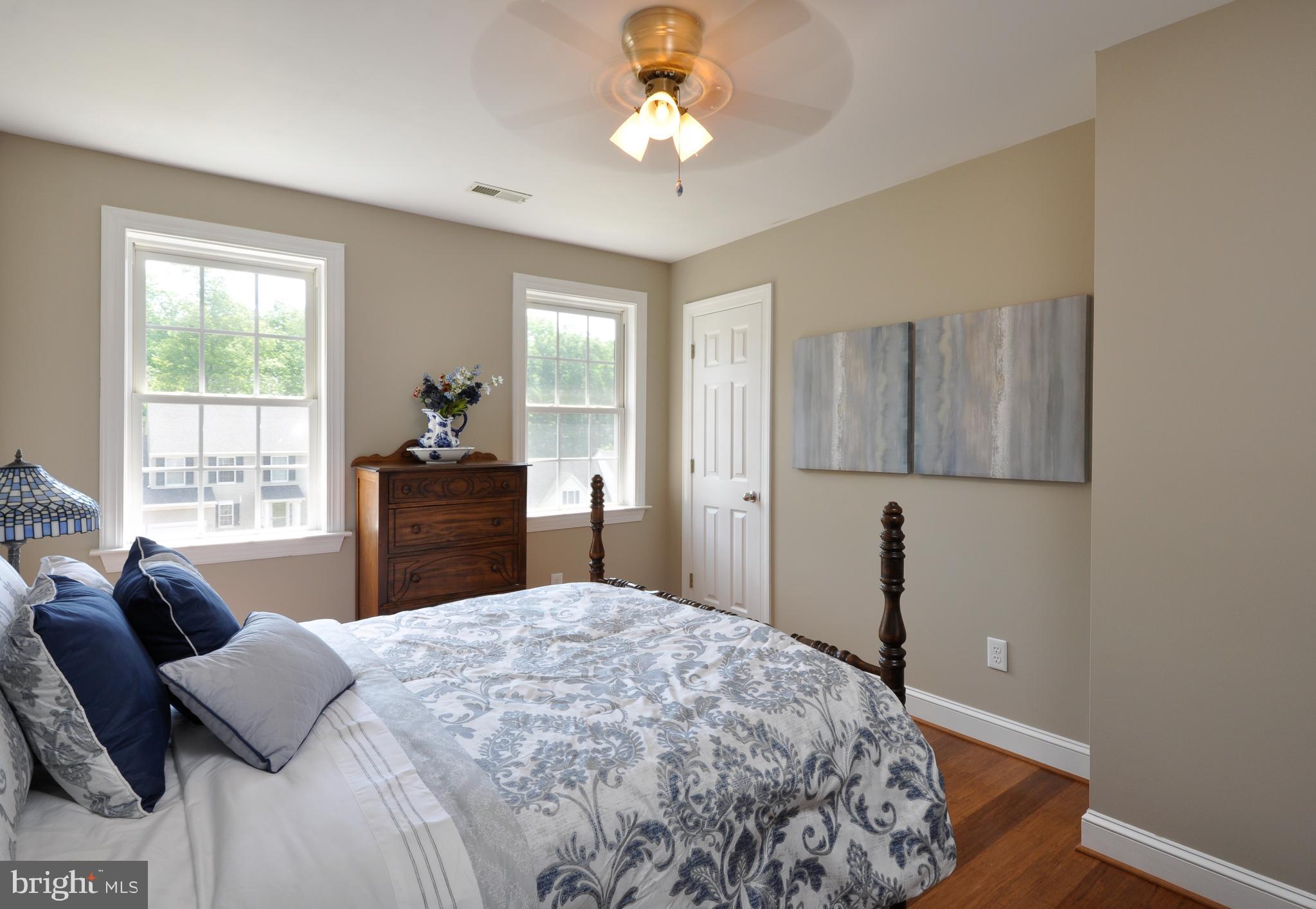 LEE'S HILL - Residential