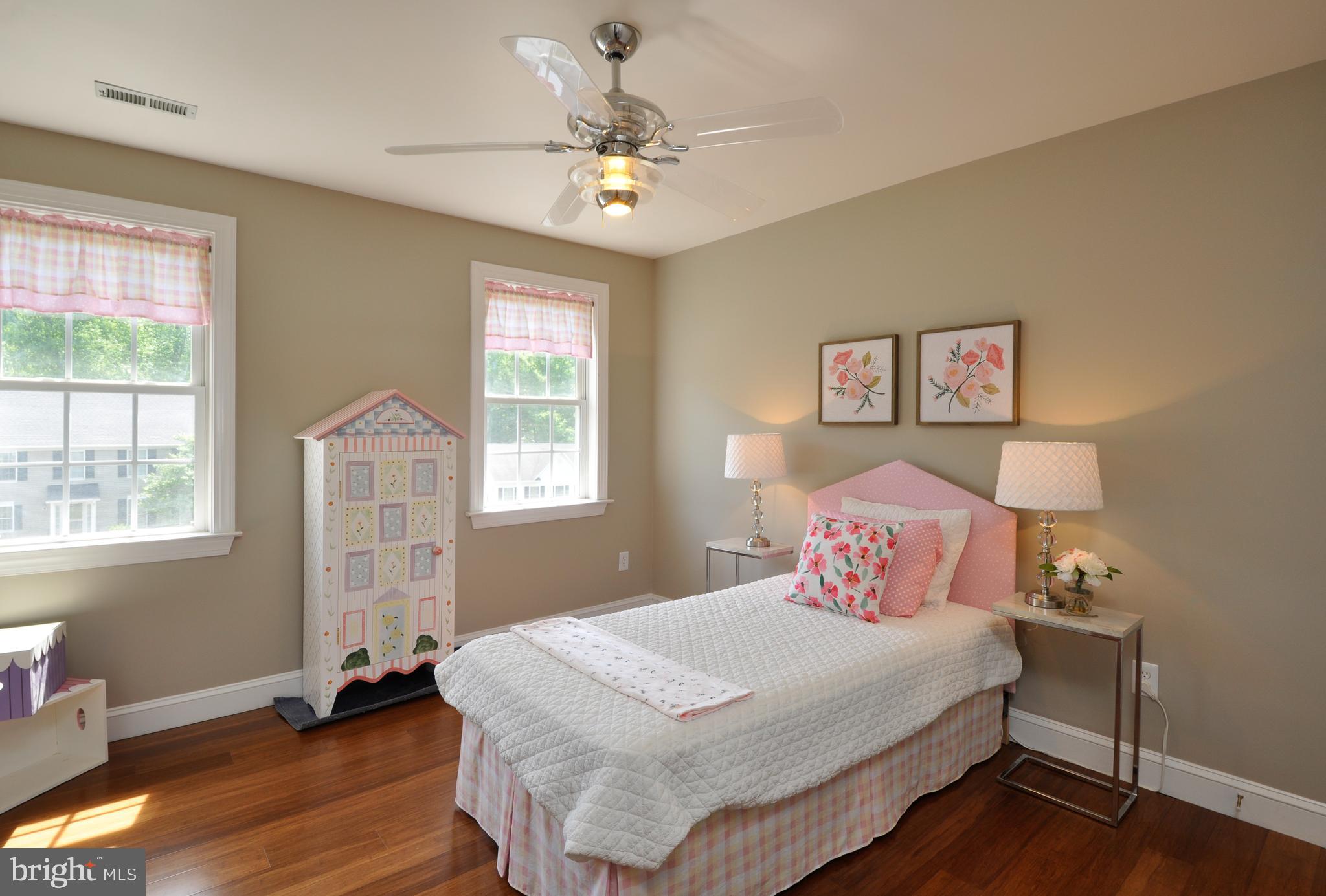 LEE'S HILL - Residential