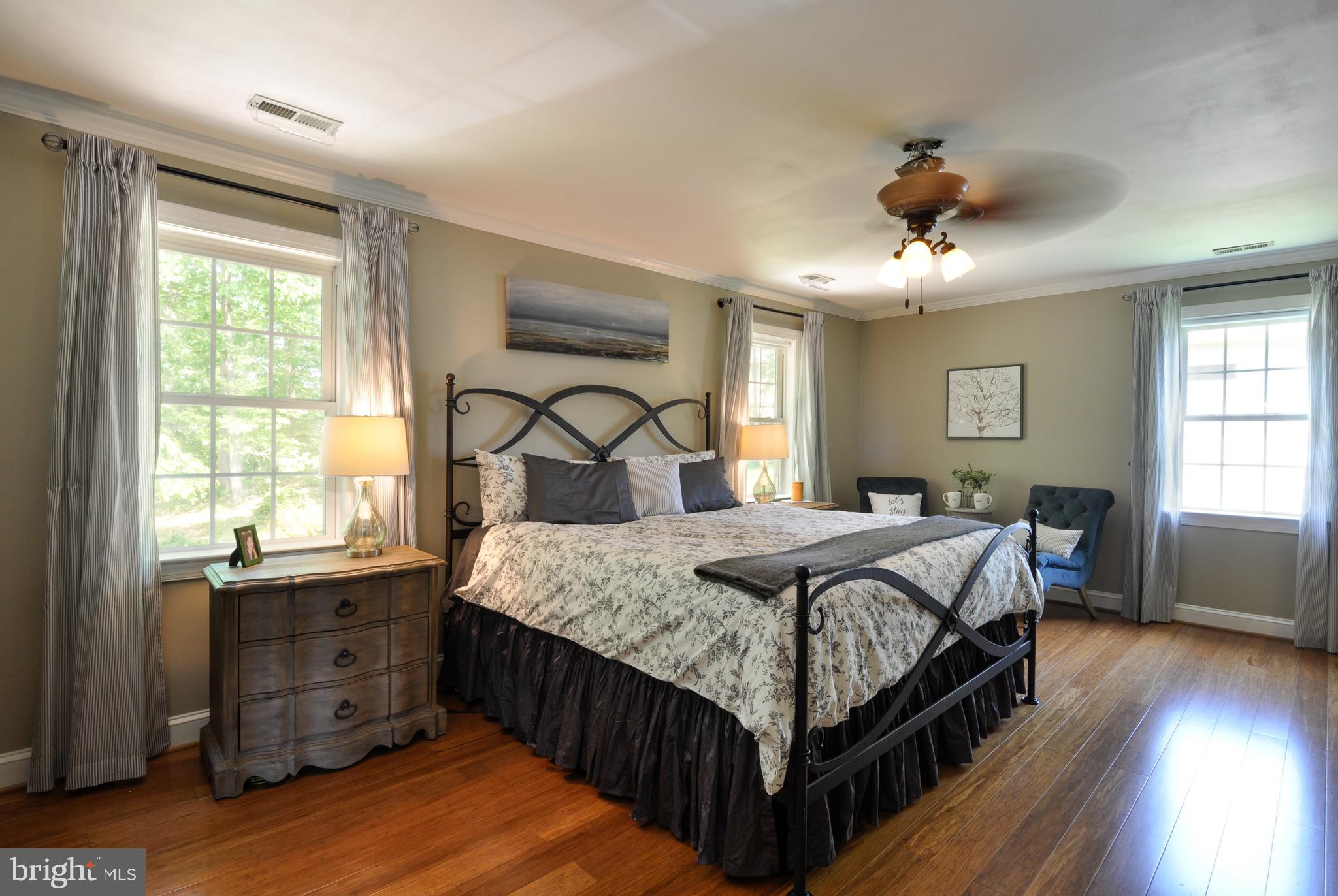 LEE'S HILL - Residential