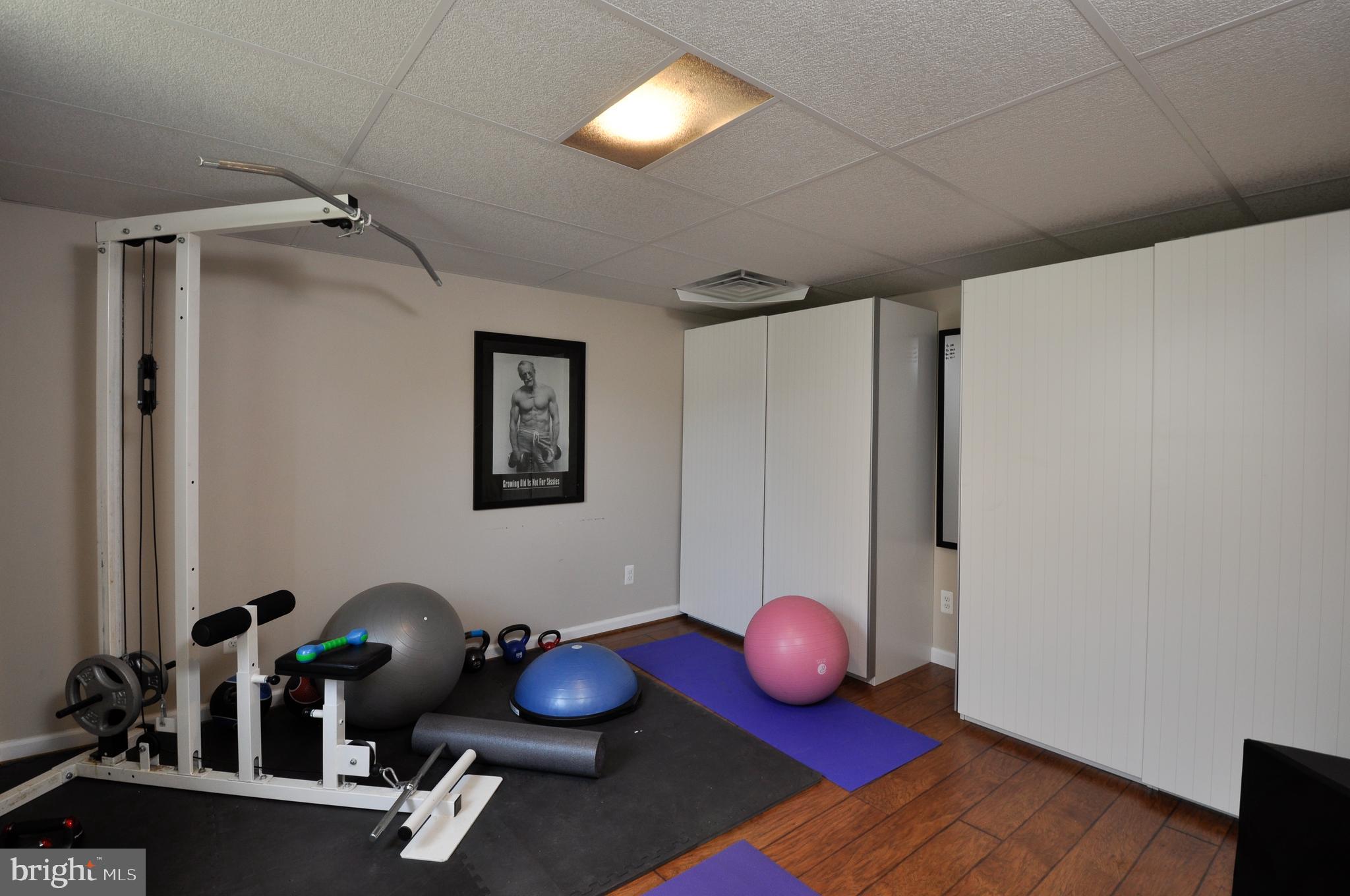 LEE'S HILL - Residential