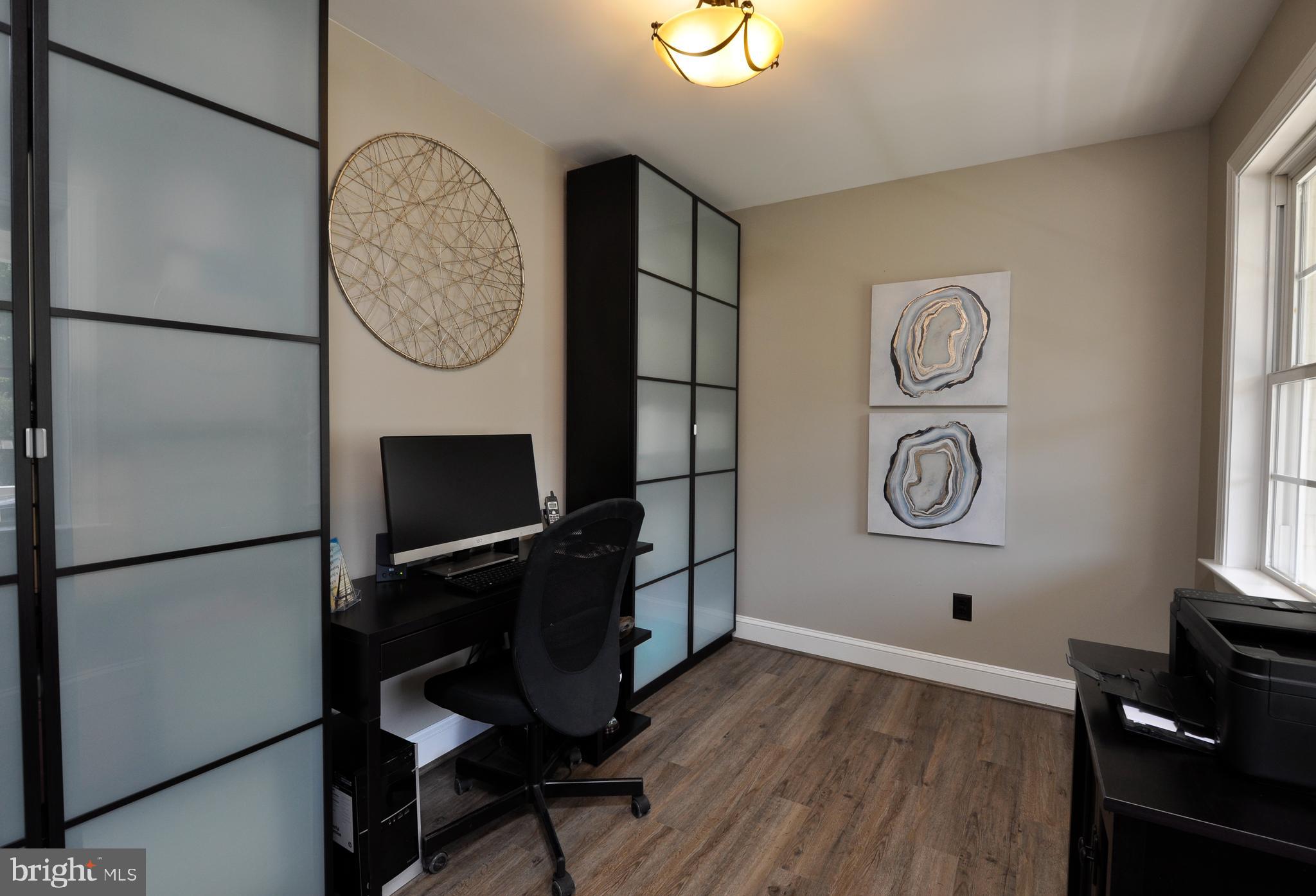 LEE'S HILL - Residential