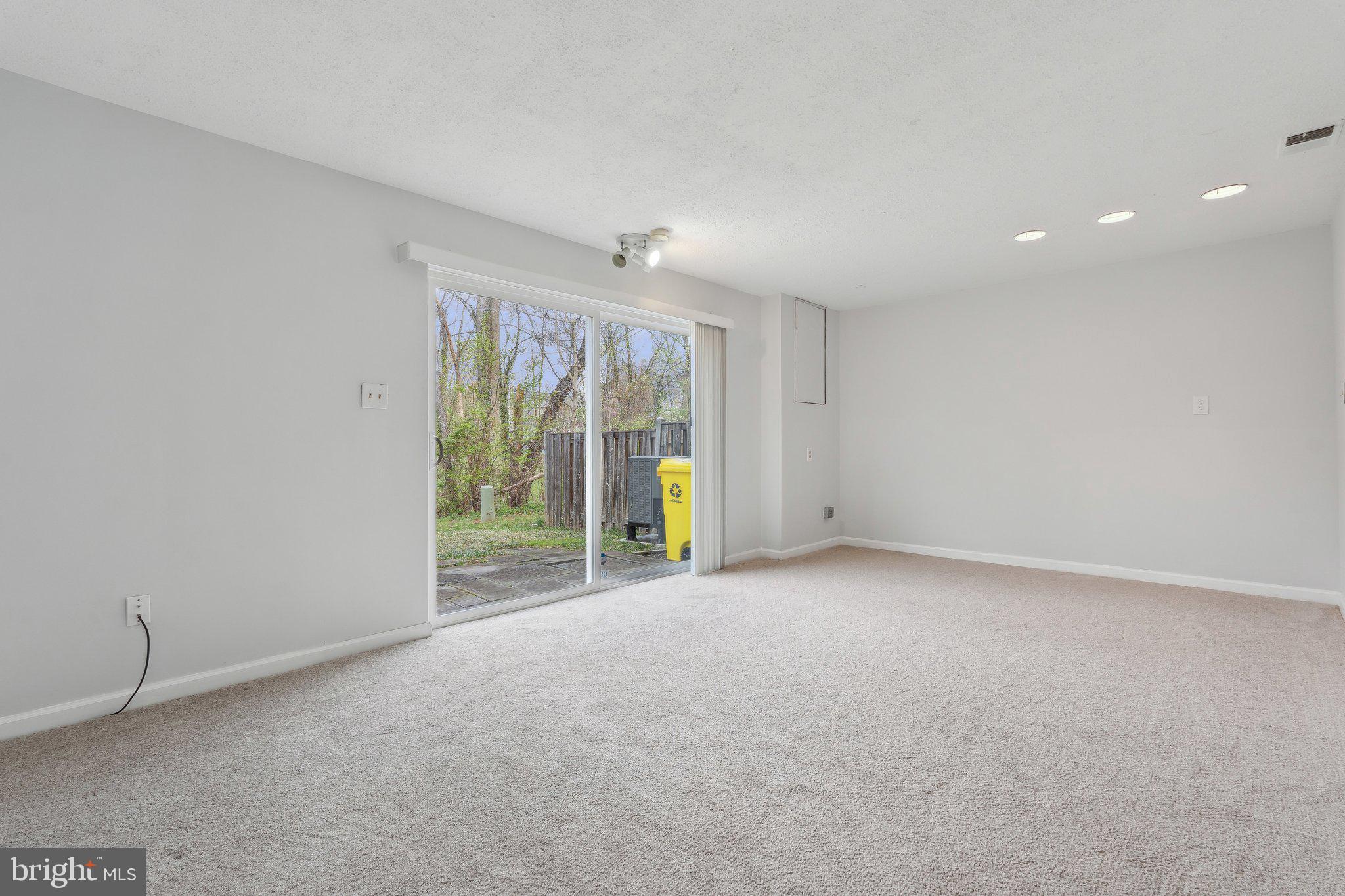 CROFTON SQUARE - Residential