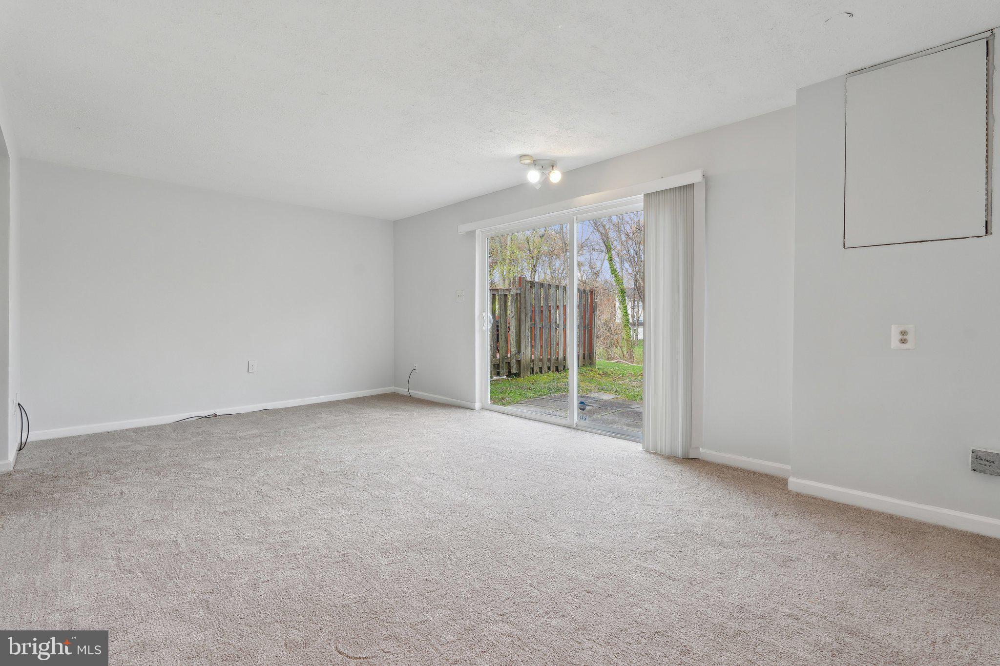 CROFTON SQUARE - Residential