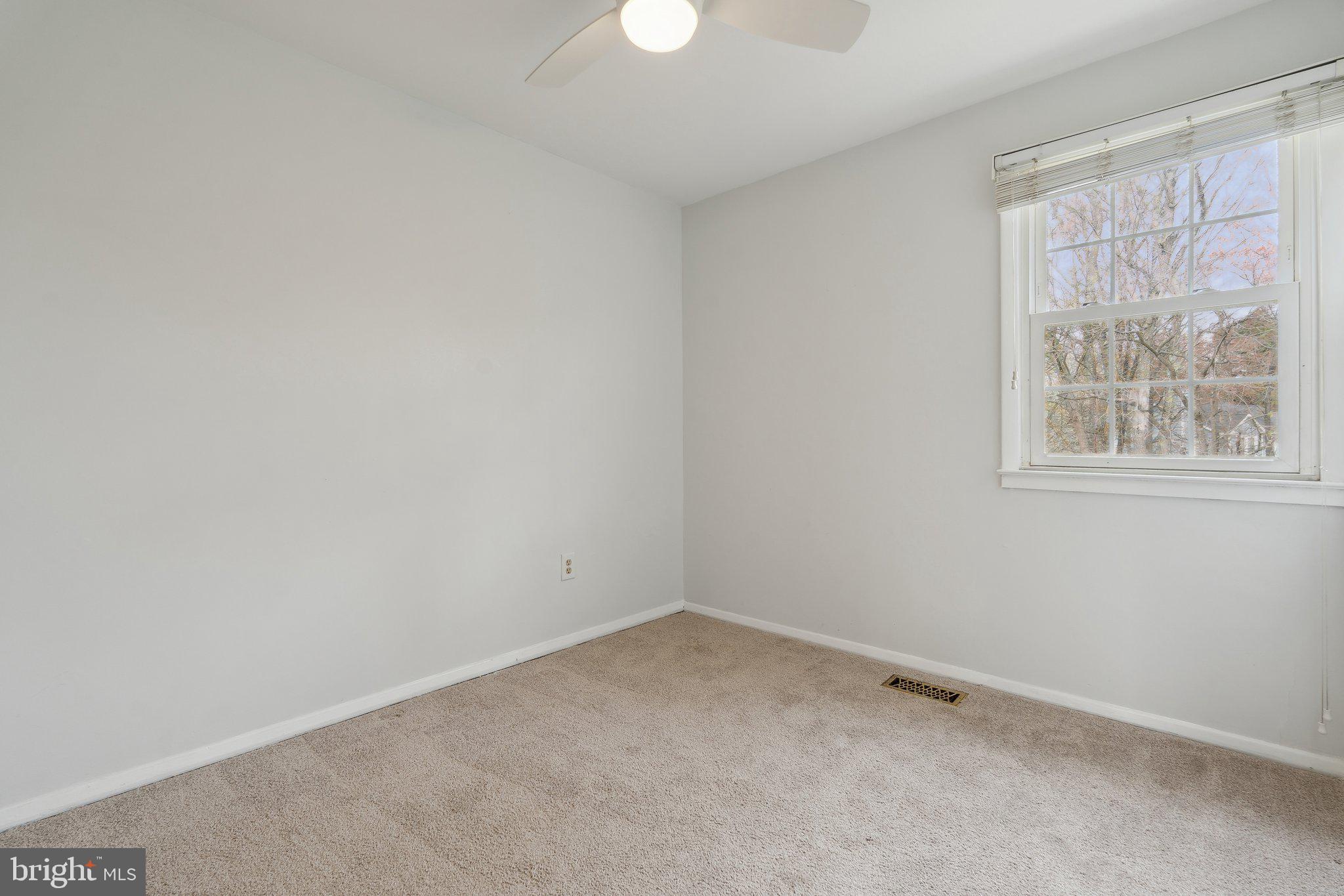 CROFTON SQUARE - Residential