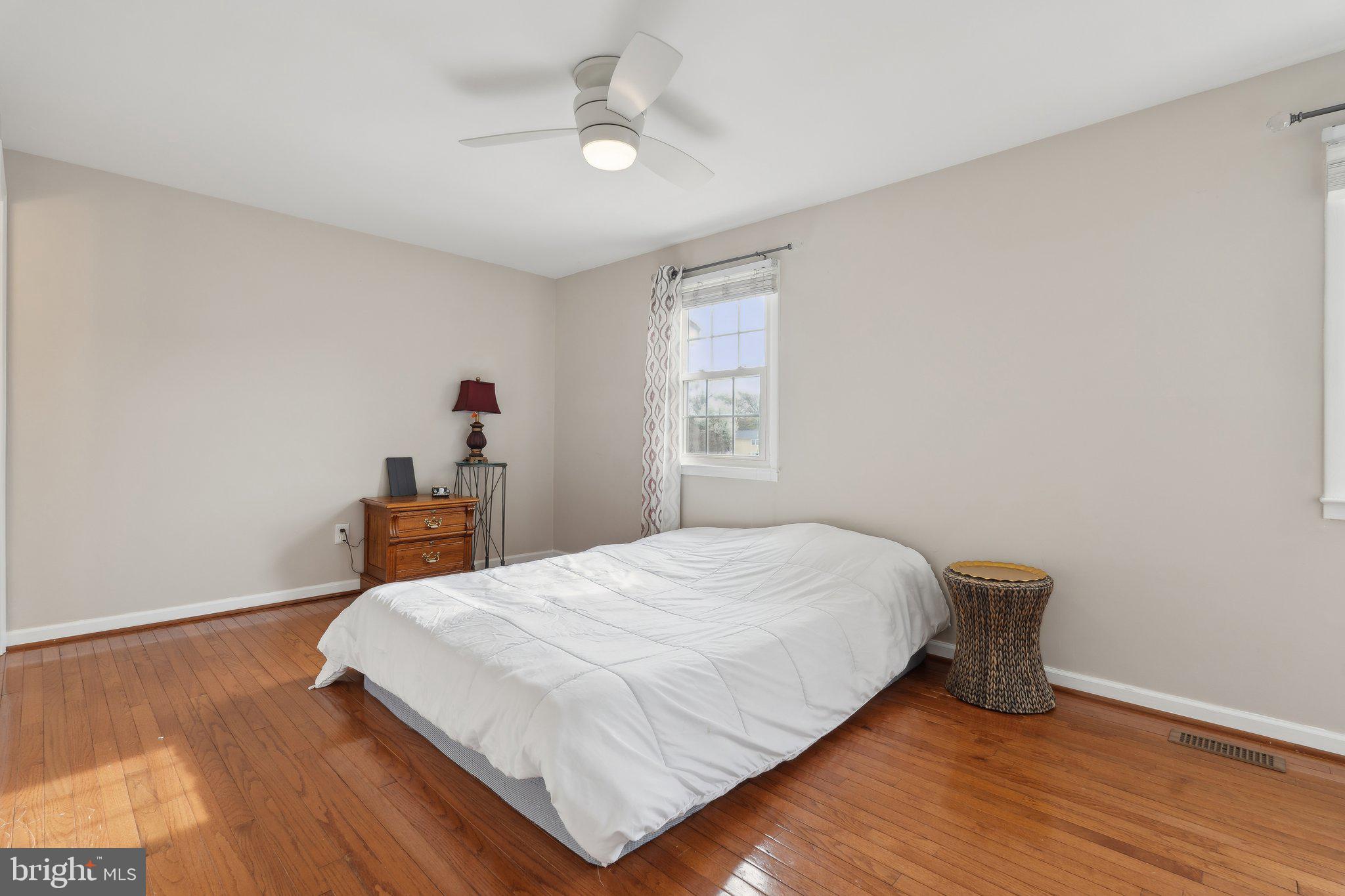 CROFTON SQUARE - Residential