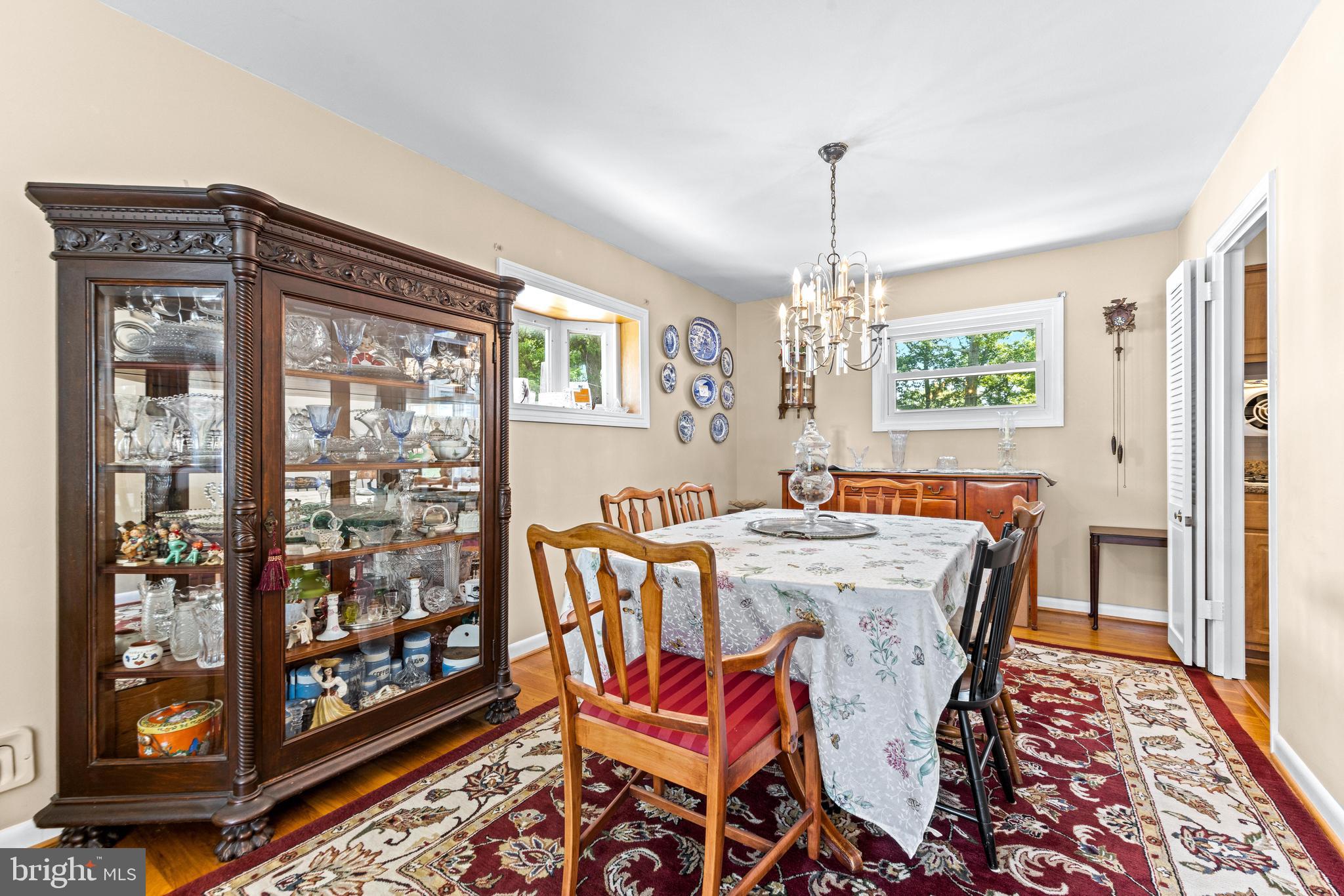 YORK MANOR - Residential