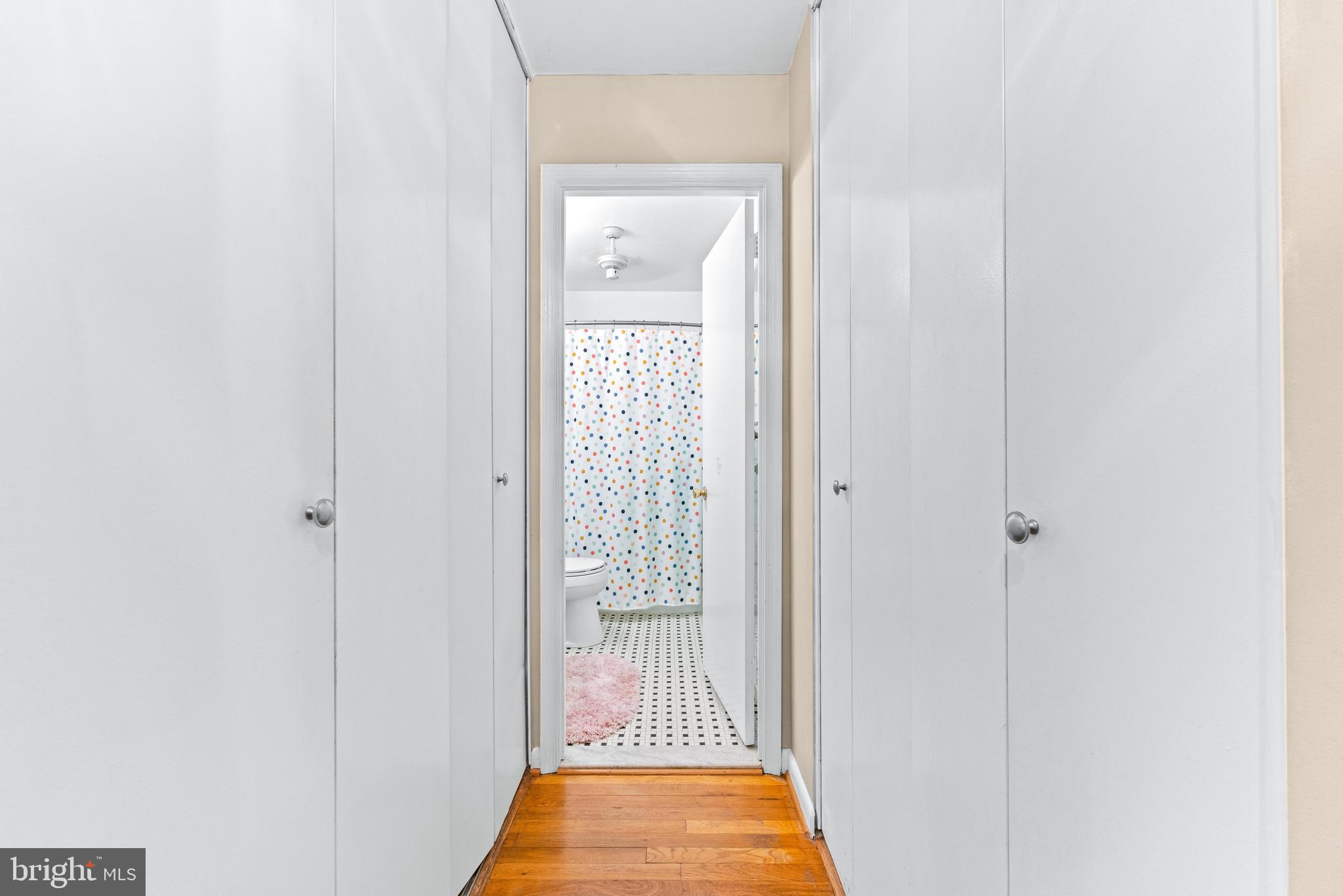 YORK MANOR - Residential