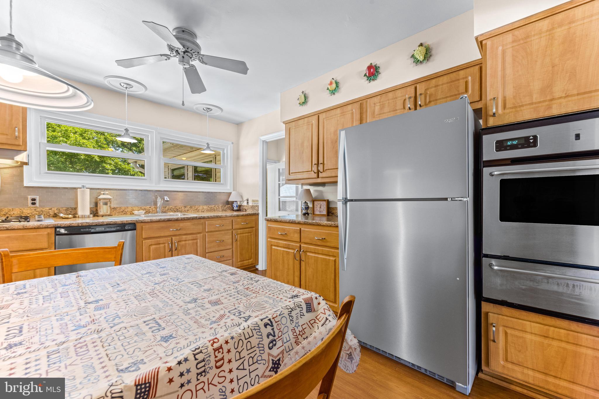 YORK MANOR - Residential