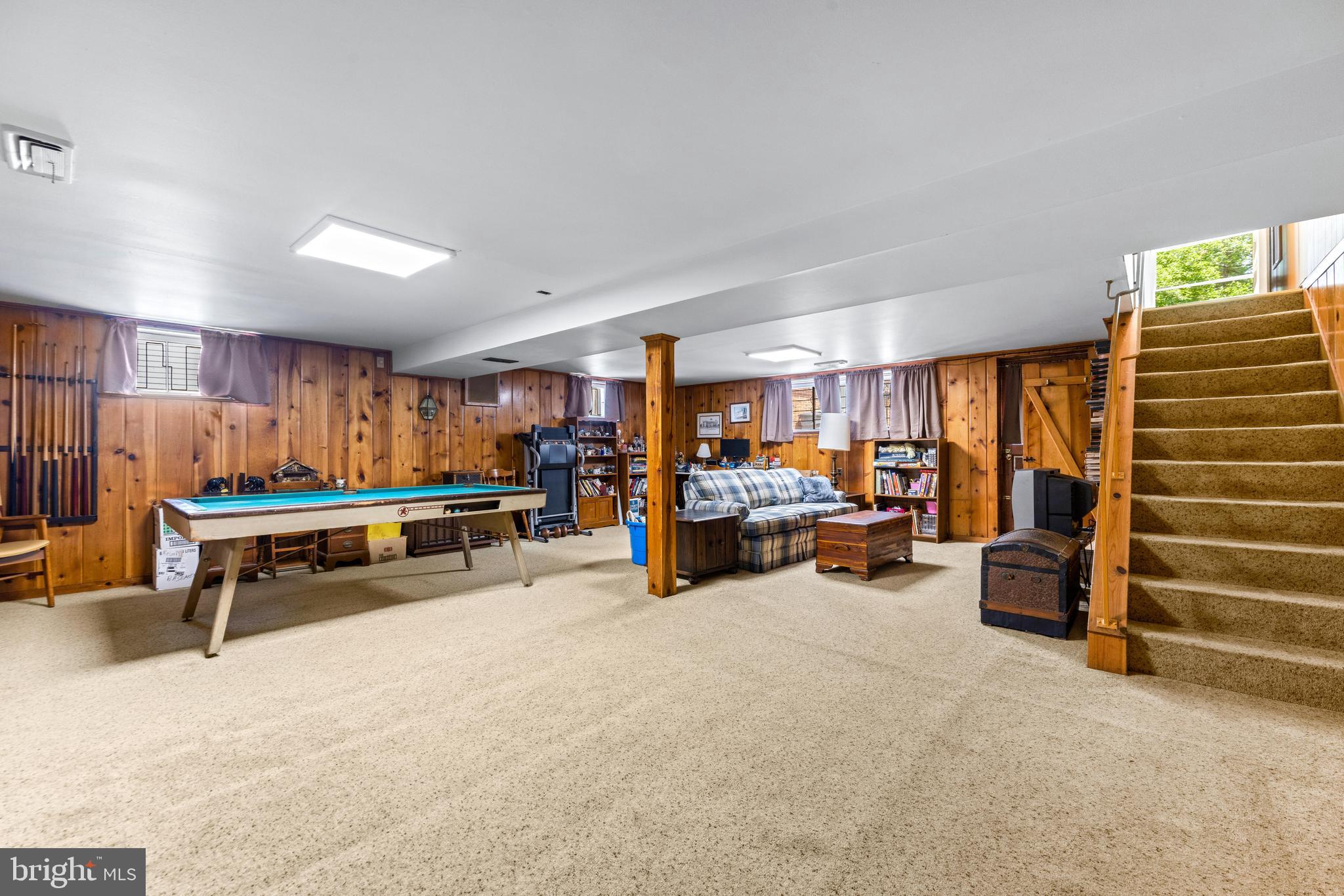 YORK MANOR - Residential