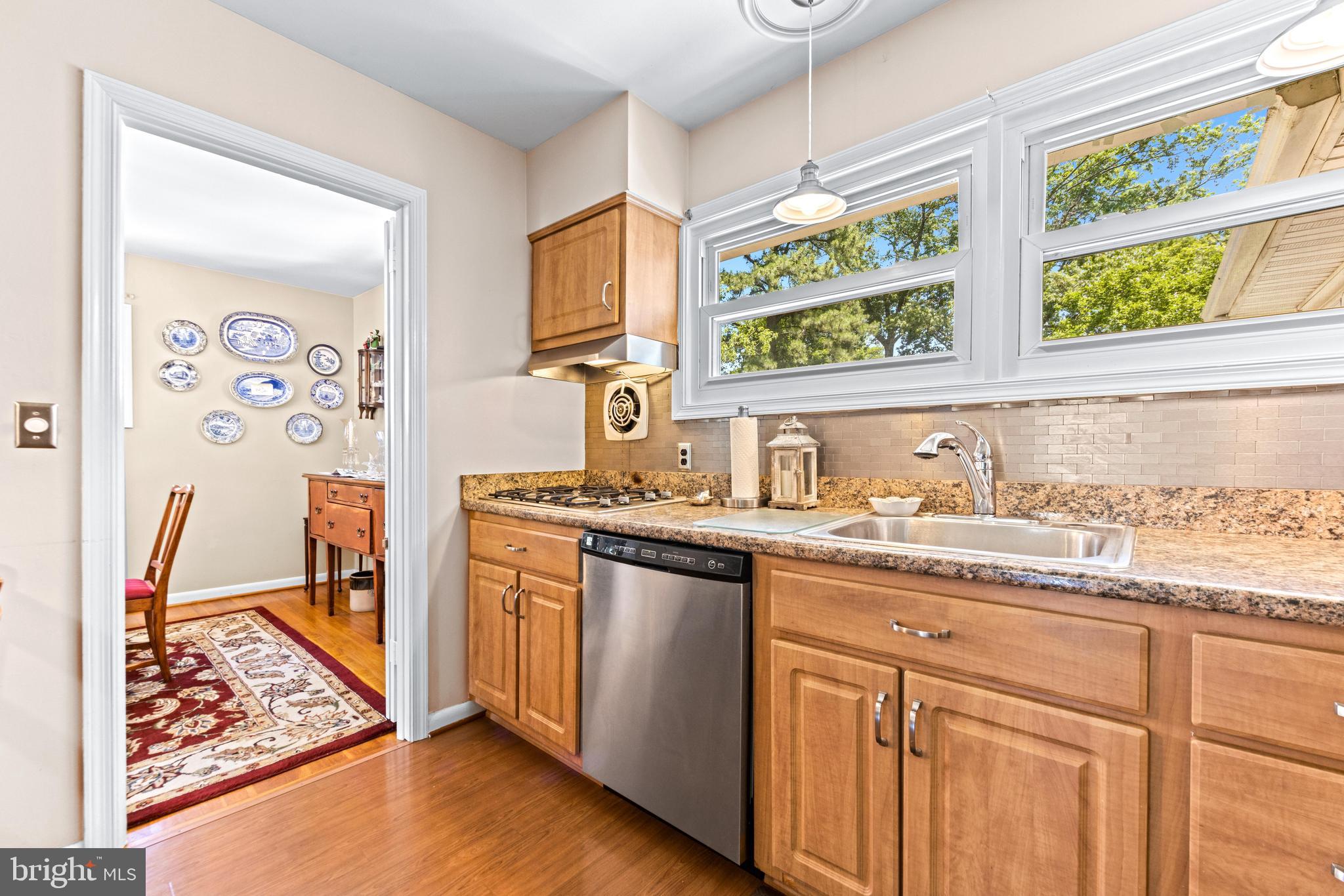 YORK MANOR - Residential