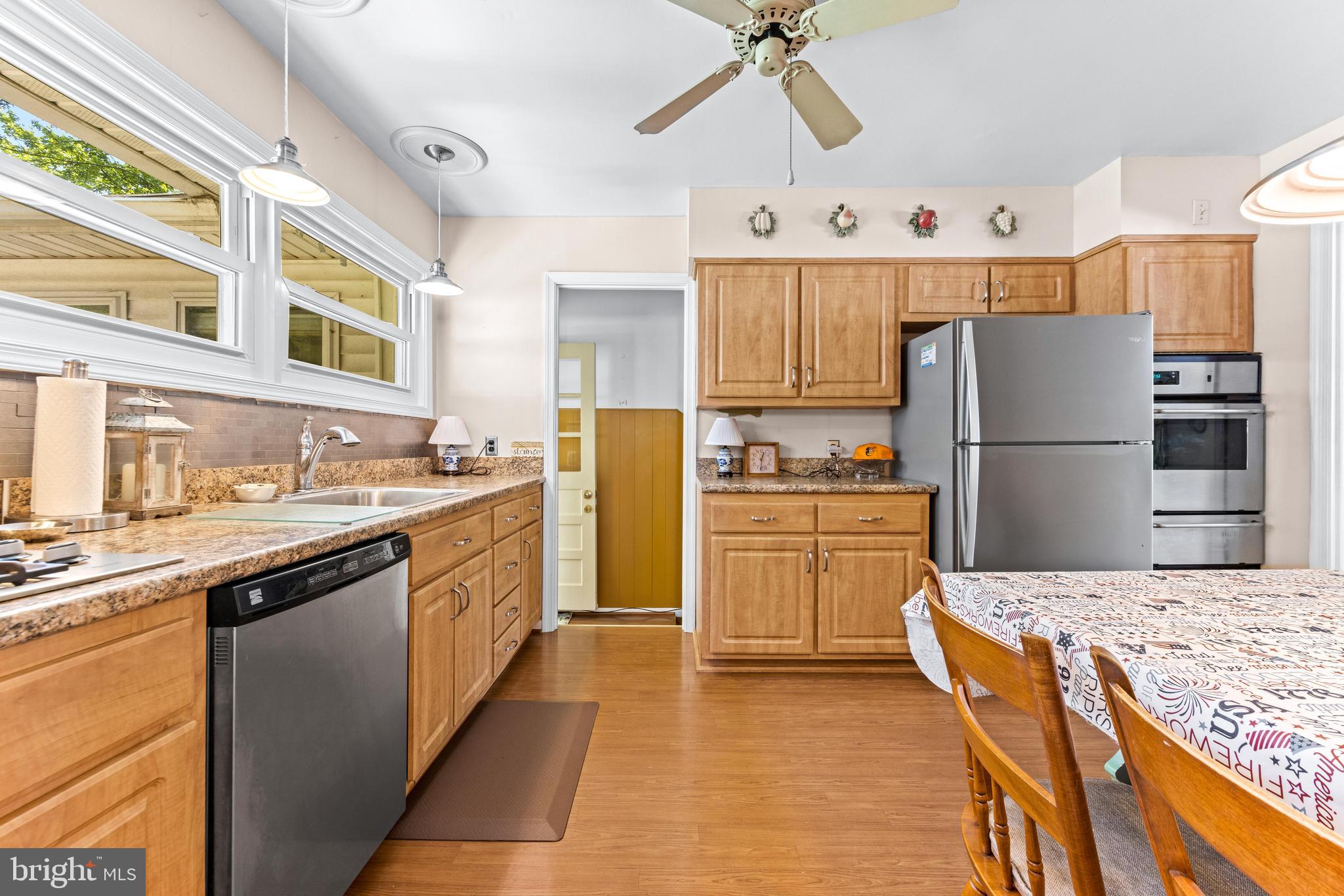 YORK MANOR - Residential