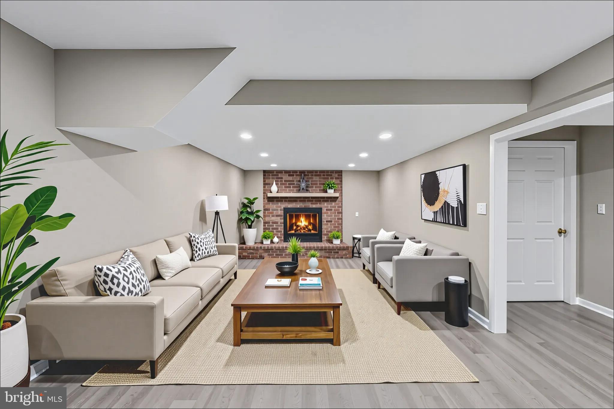 NORTH FERRY FARMS - Residential Lease