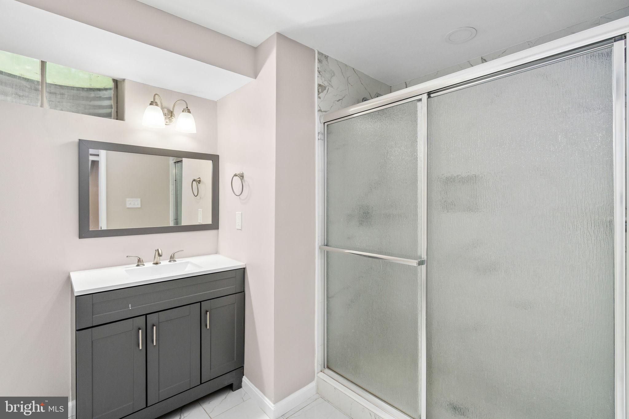 NORTH FERRY FARMS - Residential Lease