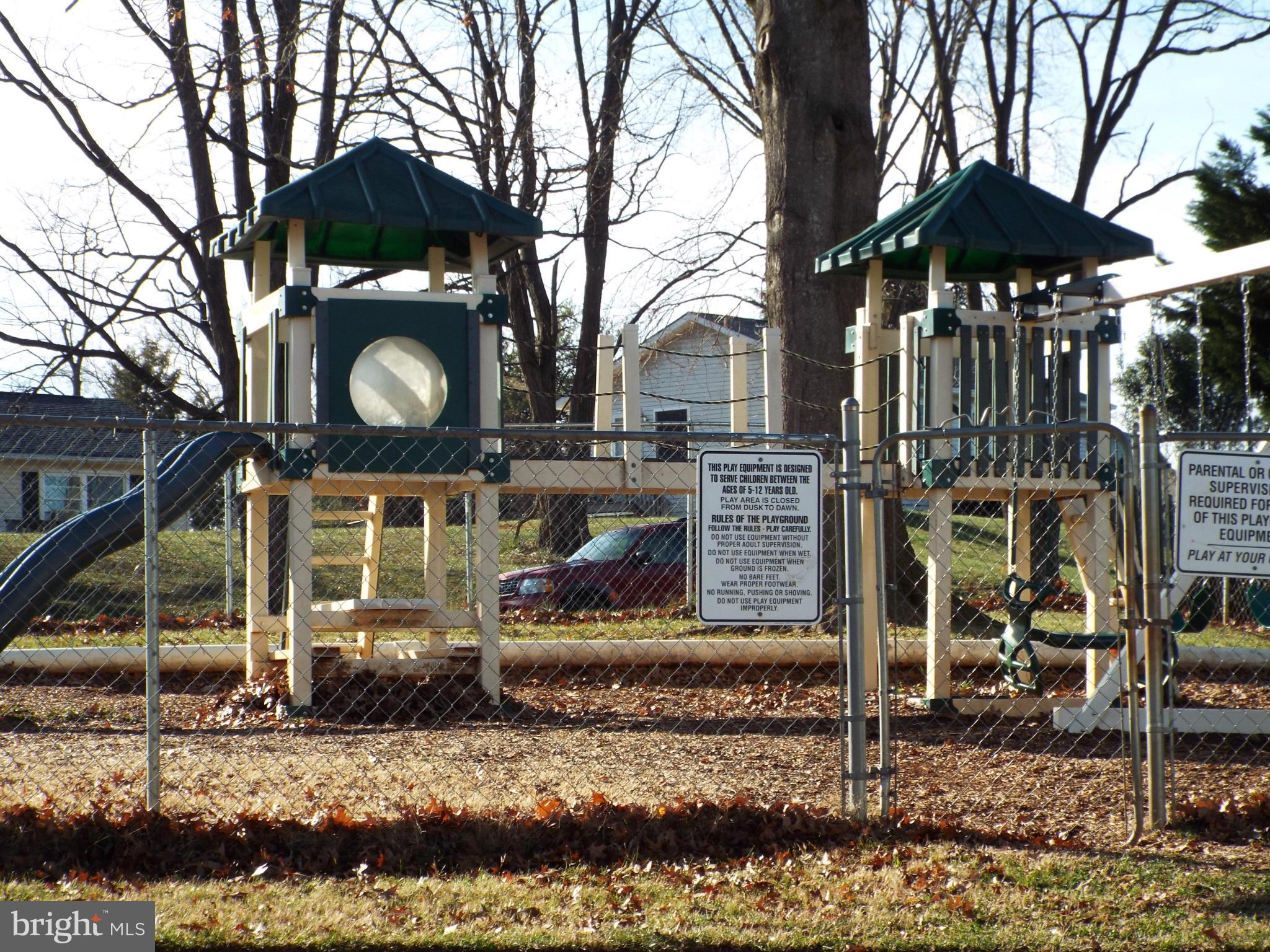 WESTMINSTER SQUARE - Residential