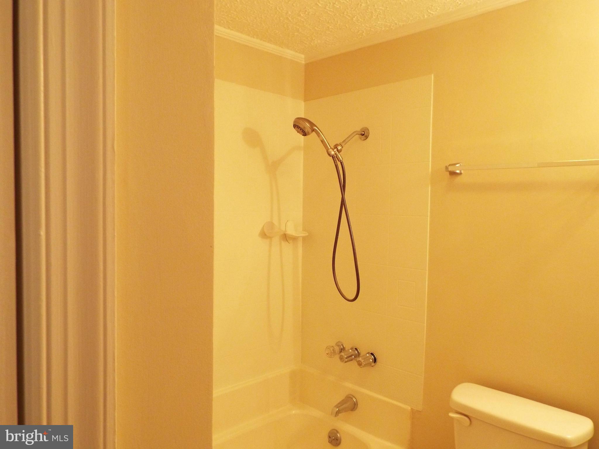 WESTMINSTER SQUARE - Residential