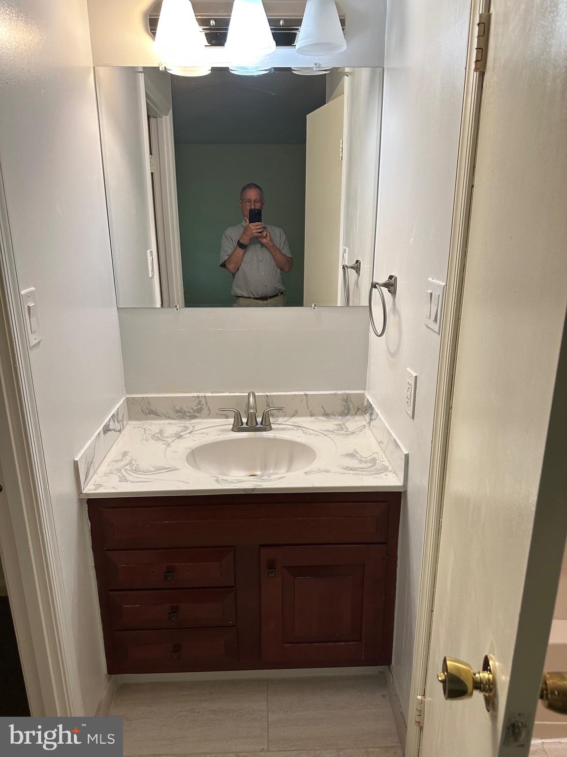 TWINBROOK - Residential Lease