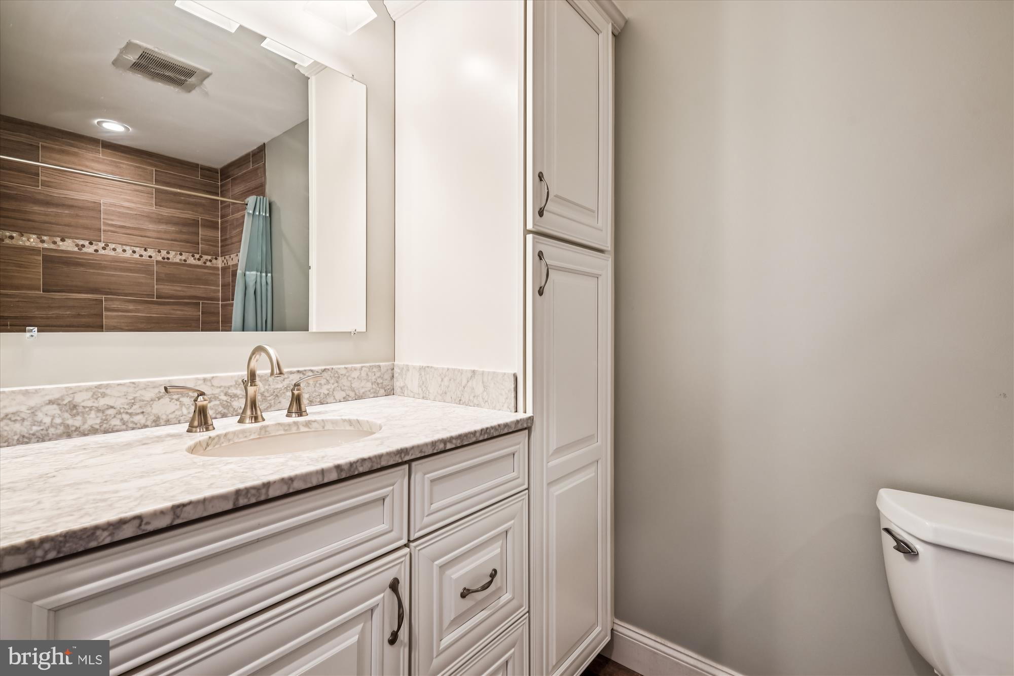 CLAIBORNES LANDING - Residential