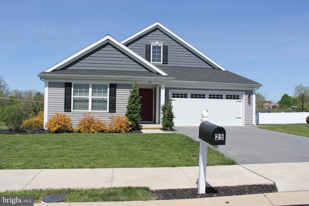 Photo of 25 Amber Lane, EPHRATA, PA 17522 (MLS # PALA2069066)