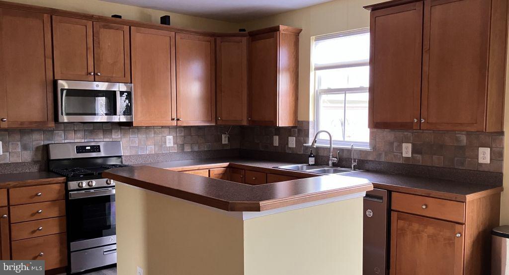 VILLAGE OF IDLEWILD - Residential