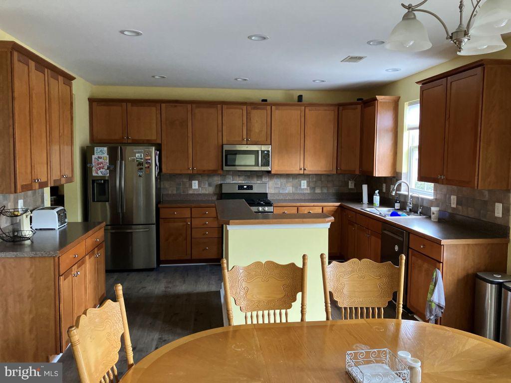 VILLAGE OF IDLEWILD - Residential