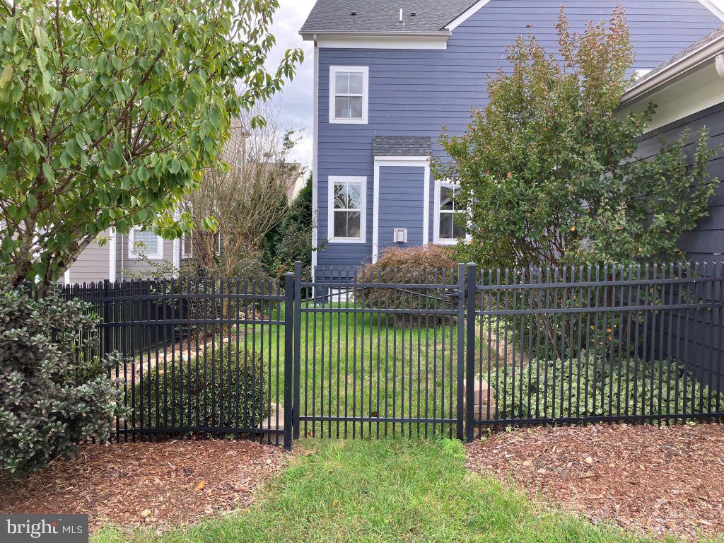 VILLAGE OF IDLEWILD - Residential