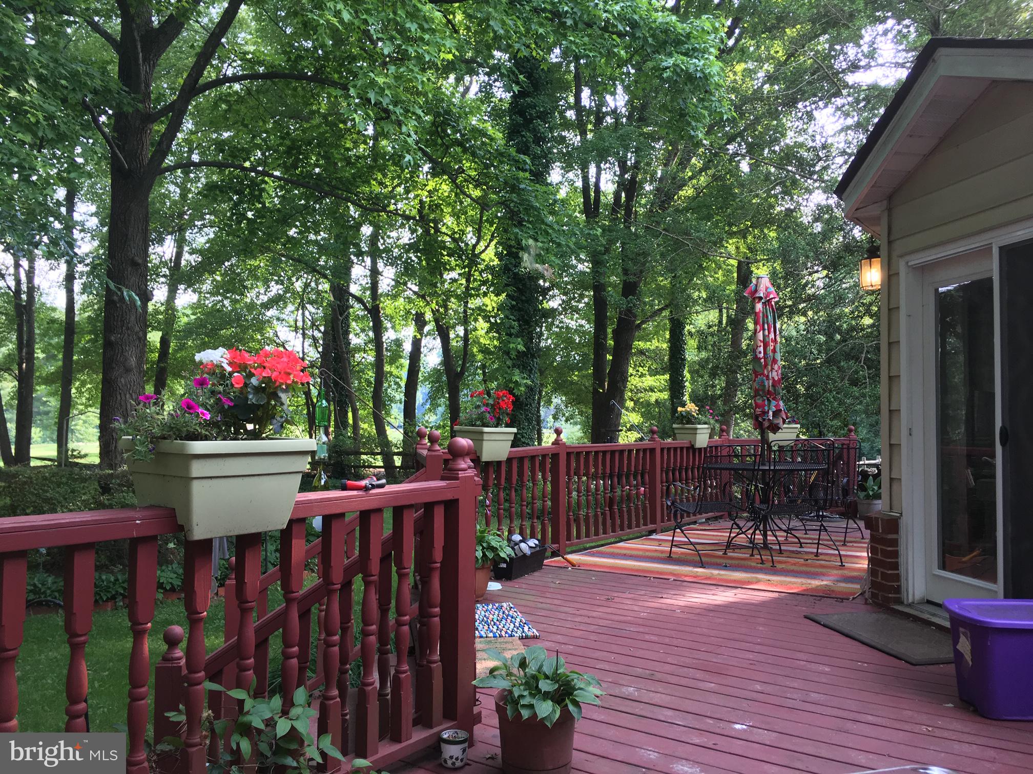 COLONIAL FARMS - Residential